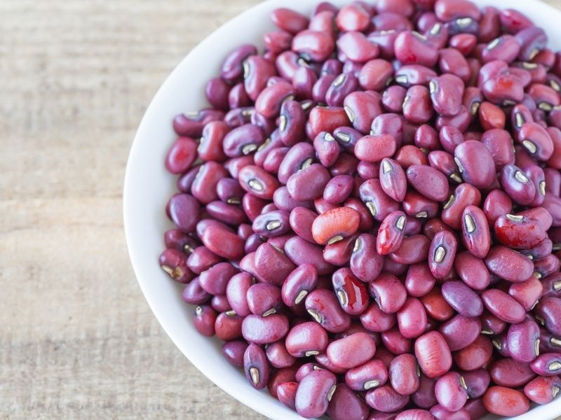 dried red beans in a bowl