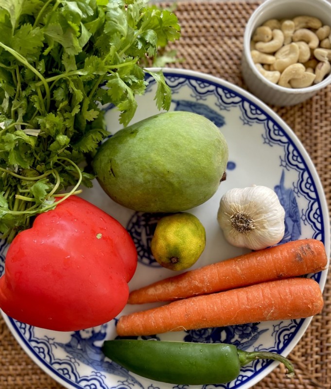Vegetables needed for Vietnamese Bun.
